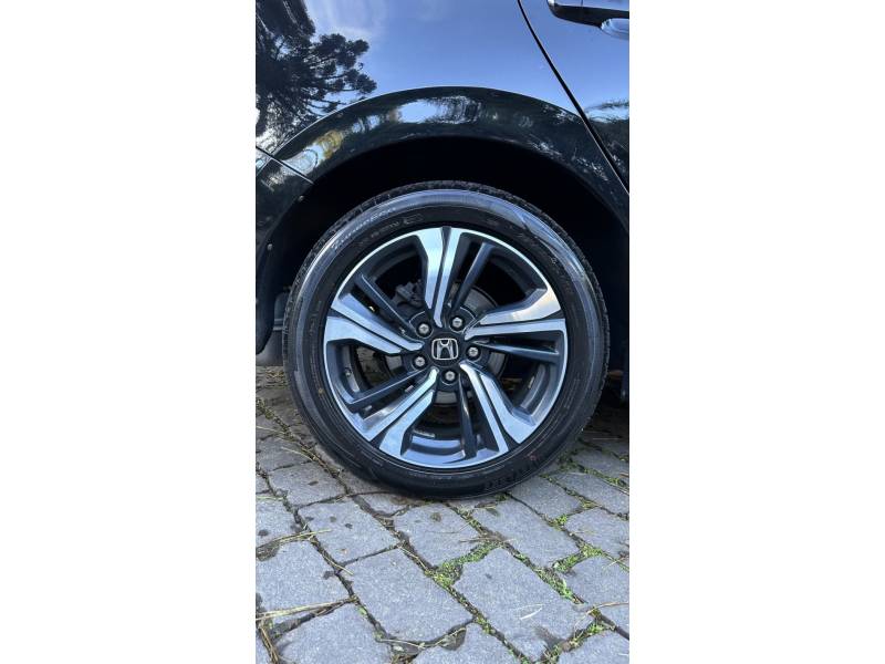 HONDA - CIVIC - 2017/2018 - Preta - R$ 107.000,00
