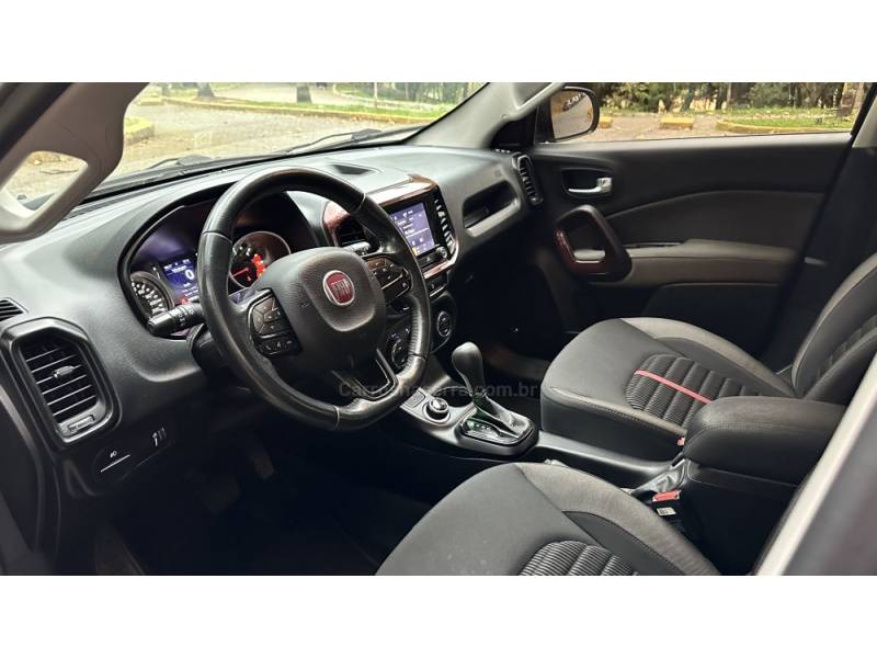 FIAT - TORO - 2020/2021 - Cinza - R$ 112.900,00