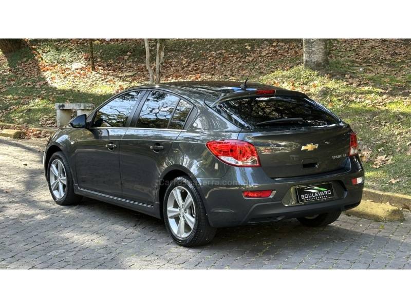 CHEVROLET - CRUZE - 2015/2016 - Cinza - R$ 71.900,00