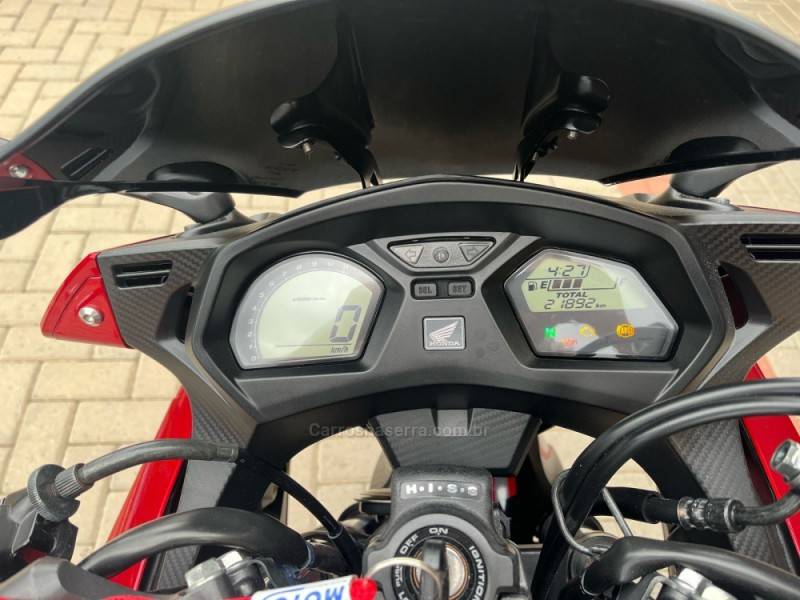 HONDA - CBR 650F - 2017/2017 - Preta - R$ 43.900,00