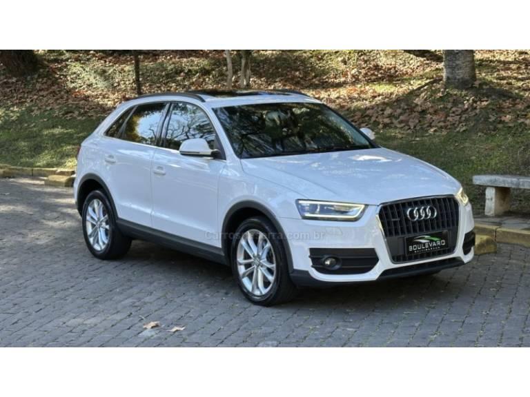 AUDI - Q3 - 2015/2015 - Branca - R$ 74.000,00