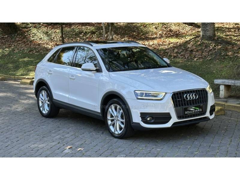 AUDI - Q3 - 2015/2015 - Branca - R$ 74.000,00