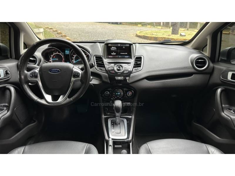 FORD - FIESTA - 2015/2015 - Prata - R$ 51.900,00