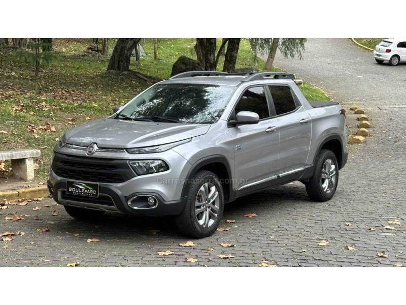 FIAT - TORO - 2020/2021 - Cinza - R$ 112.900,00
