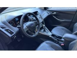 FORD - FOCUS - 2016/2016 - Preta - R$ 58.900,00