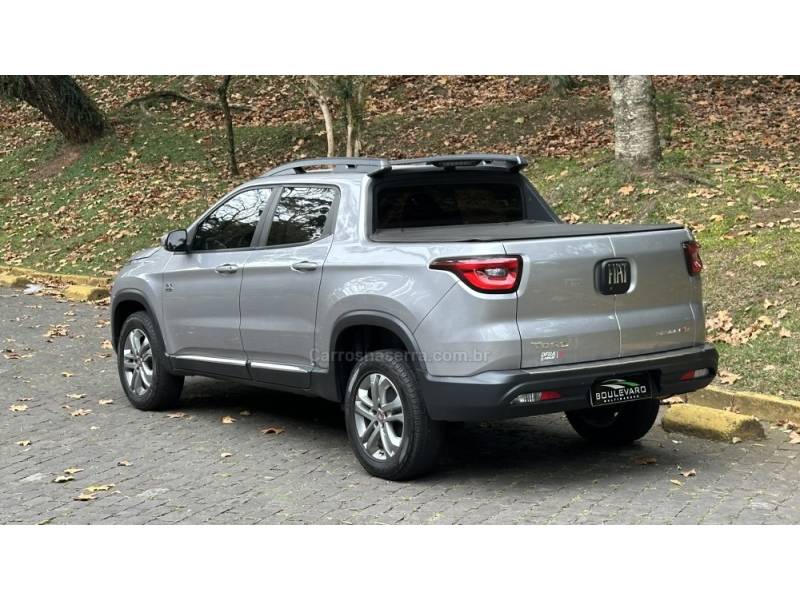 FIAT - TORO - 2020/2021 - Cinza - R$ 112.900,00