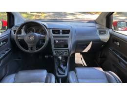 VOLKSWAGEN - SPACEFOX - 2013/2014 - Vermelha - R$ 46.900,00