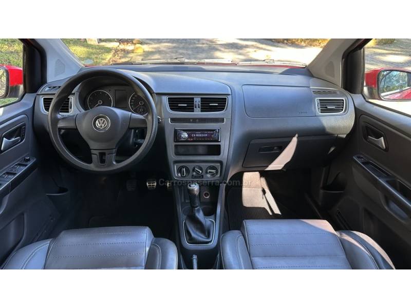 VOLKSWAGEN - SPACEFOX - 2013/2014 - Vermelha - R$ 46.900,00