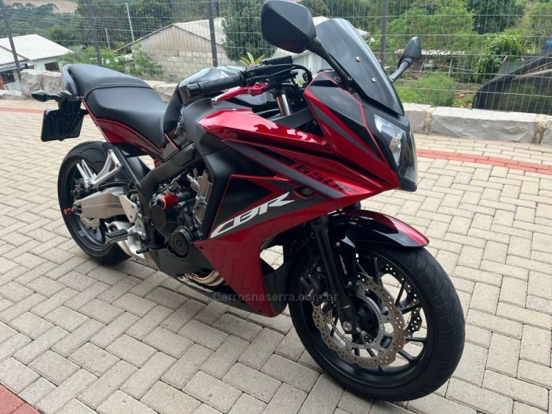 HONDA - CBR 650F - 2017/2017 - Preta - R$ 43.900,00