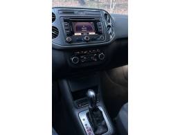VOLKSWAGEN - TIGUAN - 2012/2012 - Branca - R$ 57.900,00