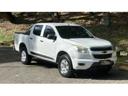 CHEVROLET - S10 - 2012/2013 - Branca - R$ 68.000,00