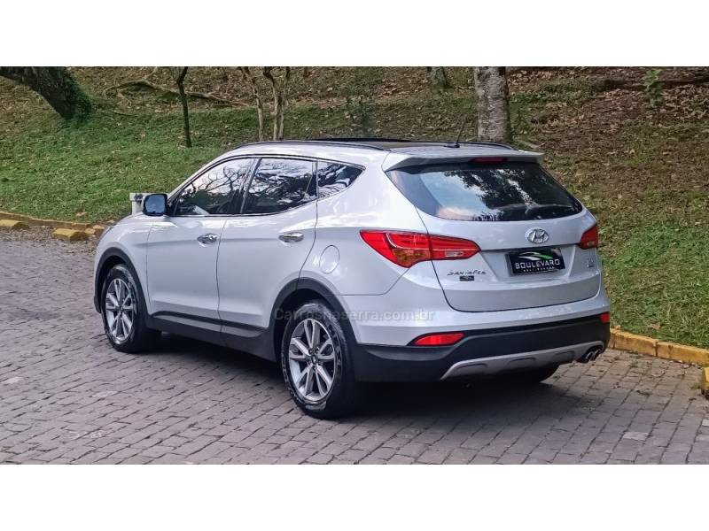 HYUNDAI - SANTA FÉ - 2014/2015 - Prata - R$ 85.000,00