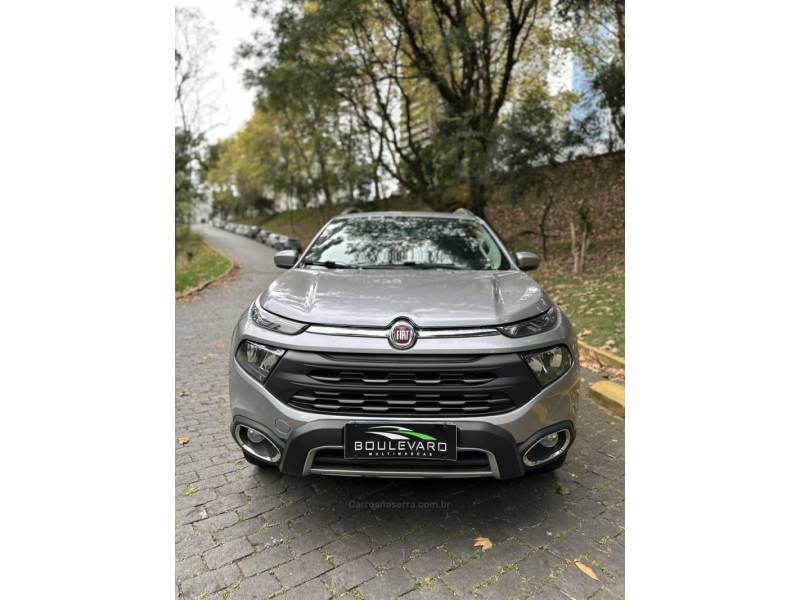 FIAT - TORO - 2020/2021 - Cinza - R$ 112.900,00