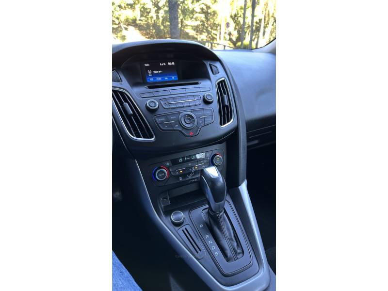 FORD - FOCUS - 2016/2016 - Preta - R$ 58.900,00