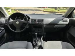 VOLKSWAGEN - GOLF - 2008/2009 - Verde - R$ 45.000,00