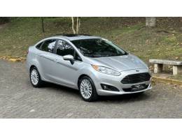 FORD - FIESTA - 2015/2015 - Prata - R$ 51.900,00