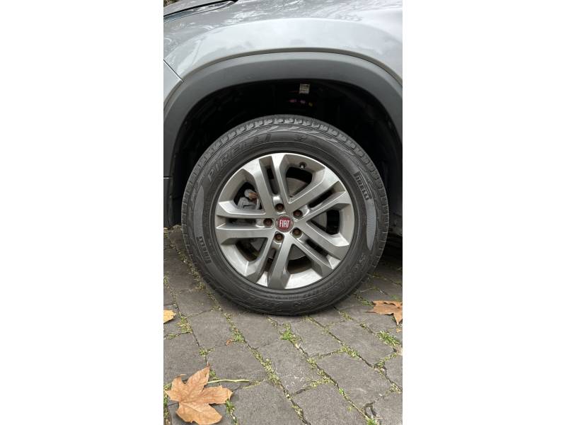 FIAT - TORO - 2020/2021 - Cinza - R$ 112.900,00