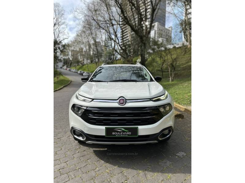 FIAT - TORO - 2017/2018 - Branca - R$ 91.000,00