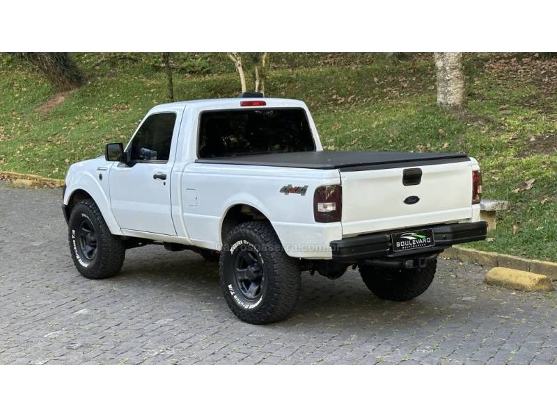 FORD - RANGER - 2011/2012 - Branca - R$ 79.900,00
