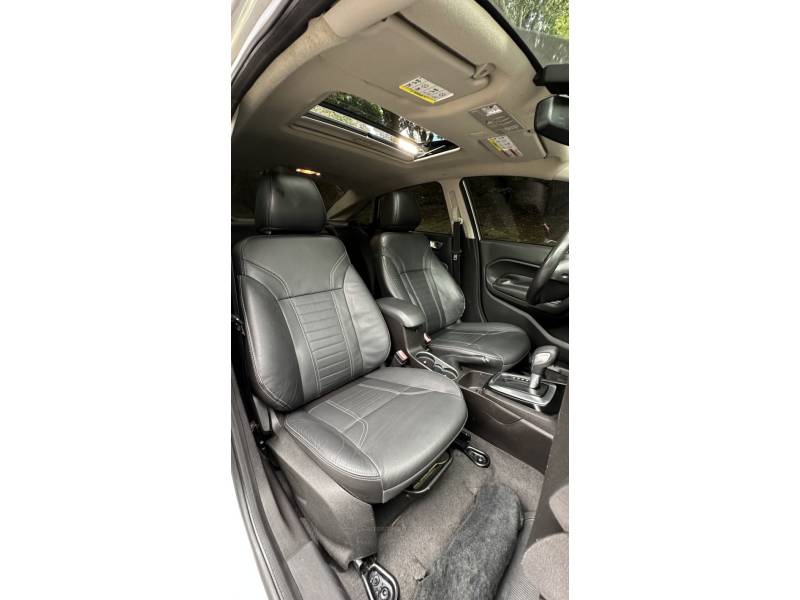 FORD - FIESTA - 2015/2015 - Prata - R$ 51.900,00