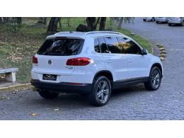 VOLKSWAGEN - TIGUAN - 2012/2012 - Branca - R$ 57.900,00