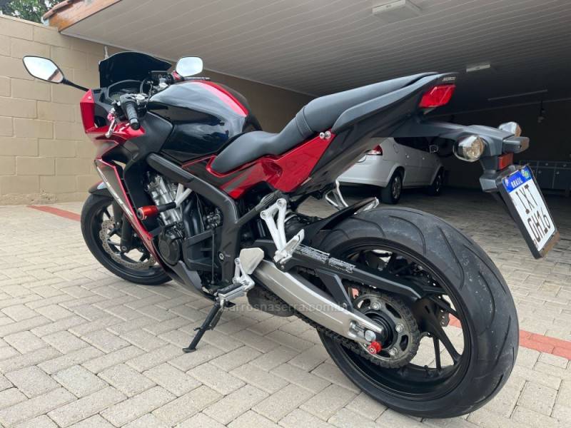 HONDA - CBR 650F - 2017/2017 - Preta - R$ 43.900,00