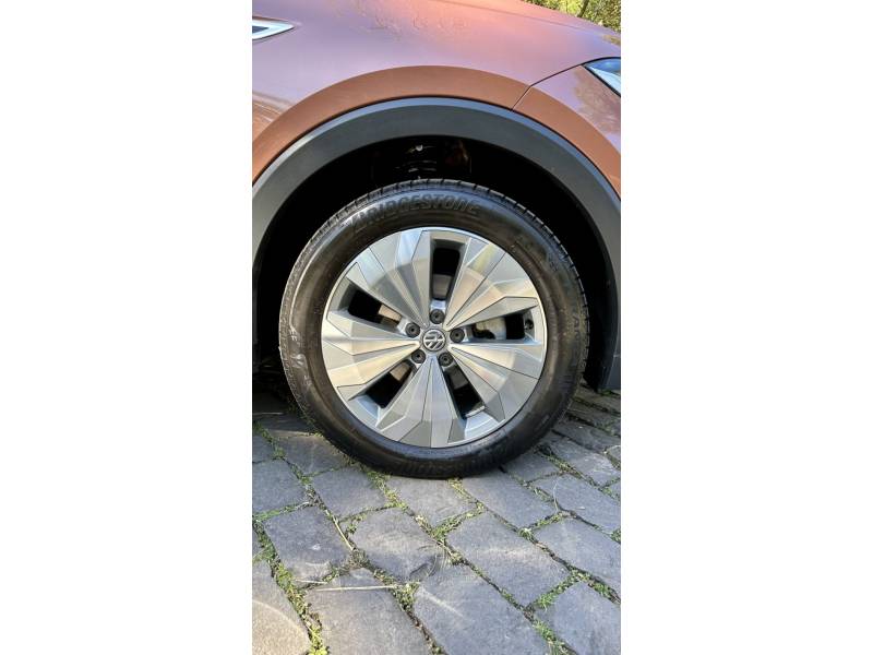 VOLKSWAGEN - T-CROSS - 2019/2020 - Bronze - R$ 109.000,00
