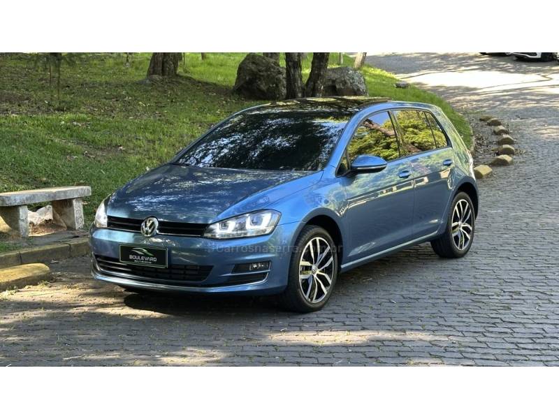 VOLKSWAGEN - GOLF - 2013/2014 - Azul - R$ 81.500,00