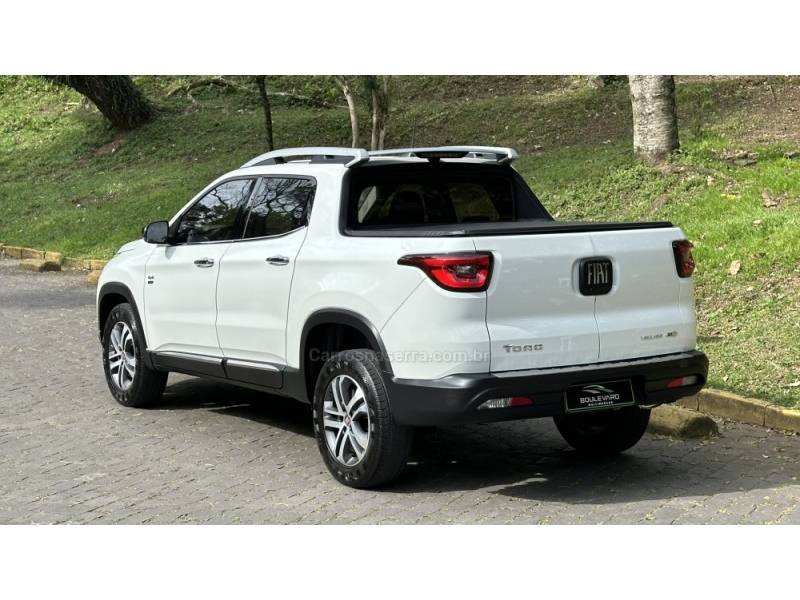 FIAT - TORO - 2017/2018 - Branca - R$ 91.000,00