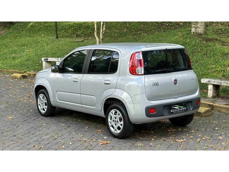 FIAT - UNO - 2015/2015 - Prata - R$ 34.900,00