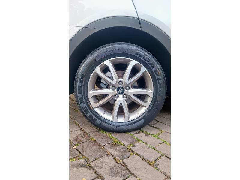 HYUNDAI - SANTA FÉ - 2014/2015 - Prata - R$ 85.000,00