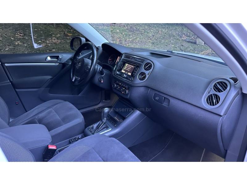 VOLKSWAGEN - TIGUAN - 2012/2012 - Branca - R$ 57.900,00