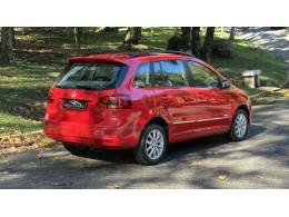 VOLKSWAGEN - SPACEFOX - 2013/2014 - Vermelha - R$ 46.900,00