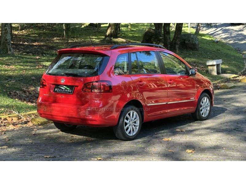 VOLKSWAGEN - SPACEFOX - 2013/2014 - Vermelha - R$ 46.900,00