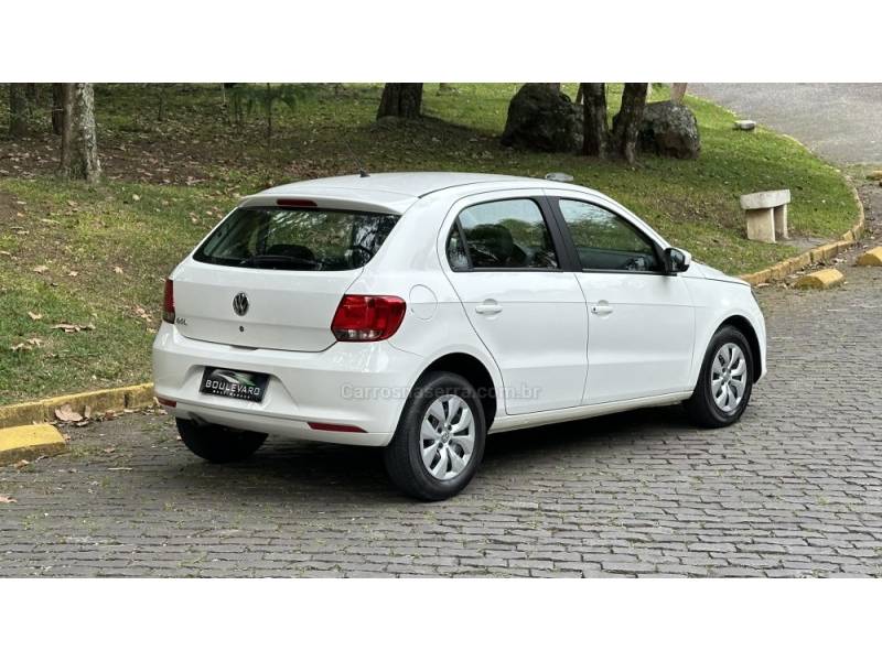 VOLKSWAGEN - GOL - 2016/2016 - Branca - R$ 39.900,00