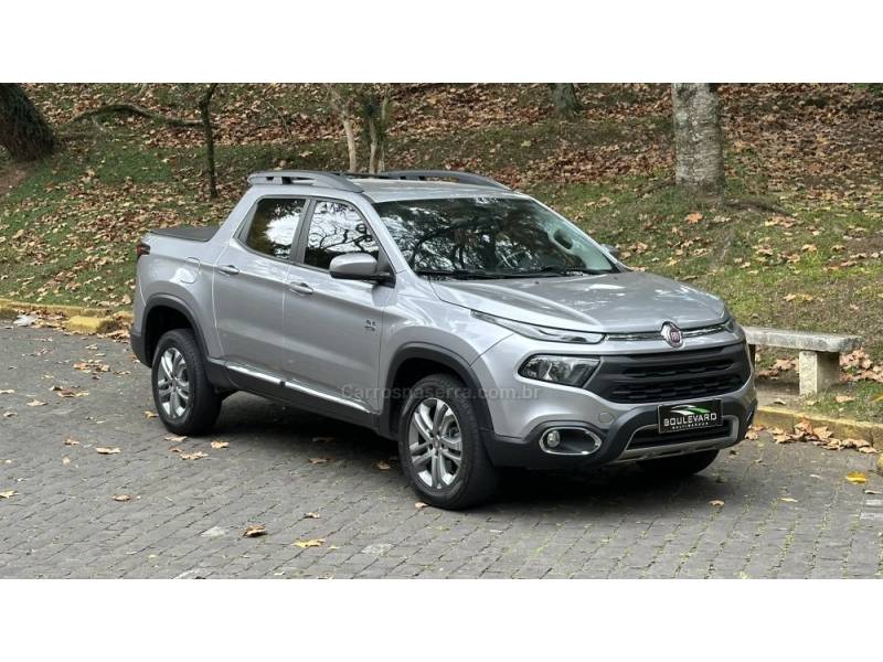 FIAT - TORO - 2020/2021 - Cinza - R$ 112.900,00