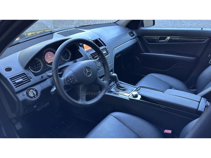 MERCEDES-BENZ - C 180 K - 2009/2010 - Preta - R$ 56.900,00