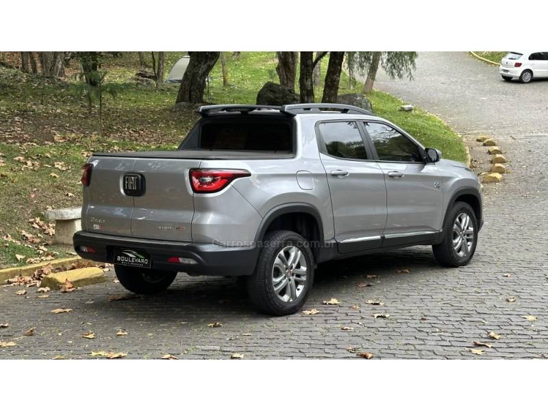 FIAT - TORO - 2020/2021 - Cinza - R$ 112.900,00